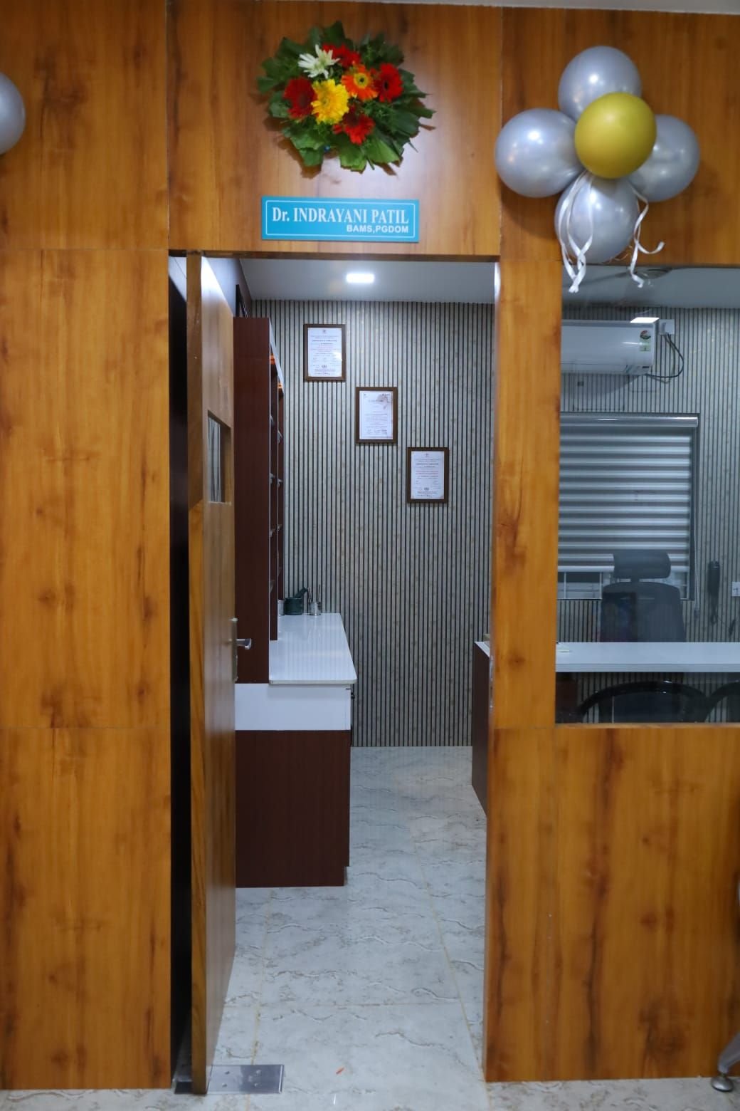 Institutional Advisory Desk